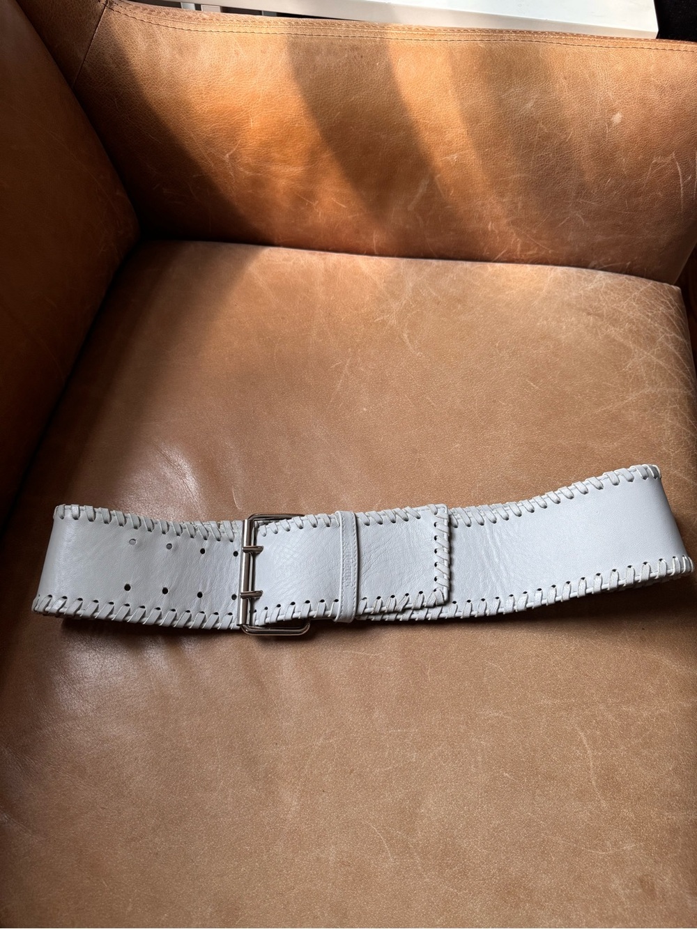 Ginaguas Marta light Grey two prong bundle Leather whipstitch wide belt